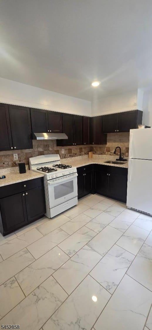 11 Brown Ave – photo 2