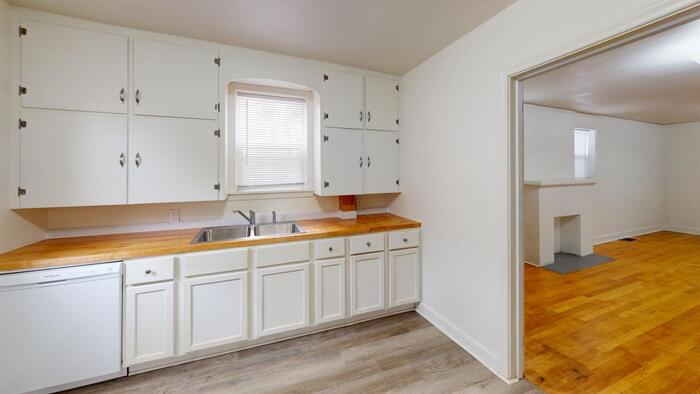 514 East Avenue E – photo 1