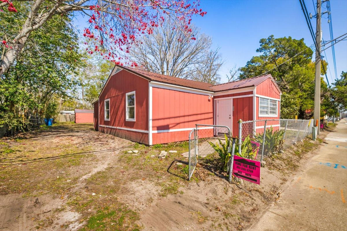 525 New Berlin Rd – photo 2