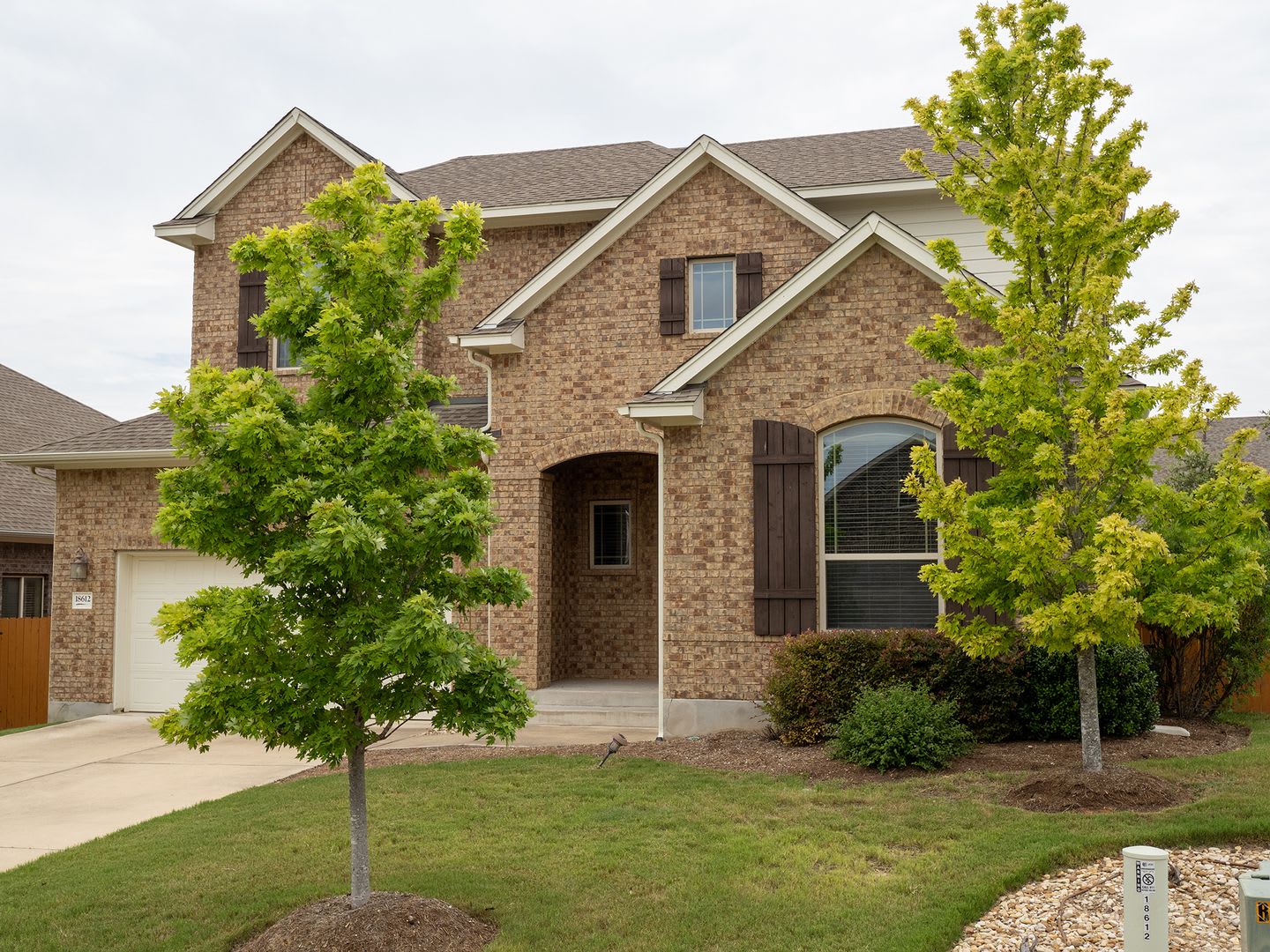 Luxurious Retreat in Sweetwater Ranch – photo 1