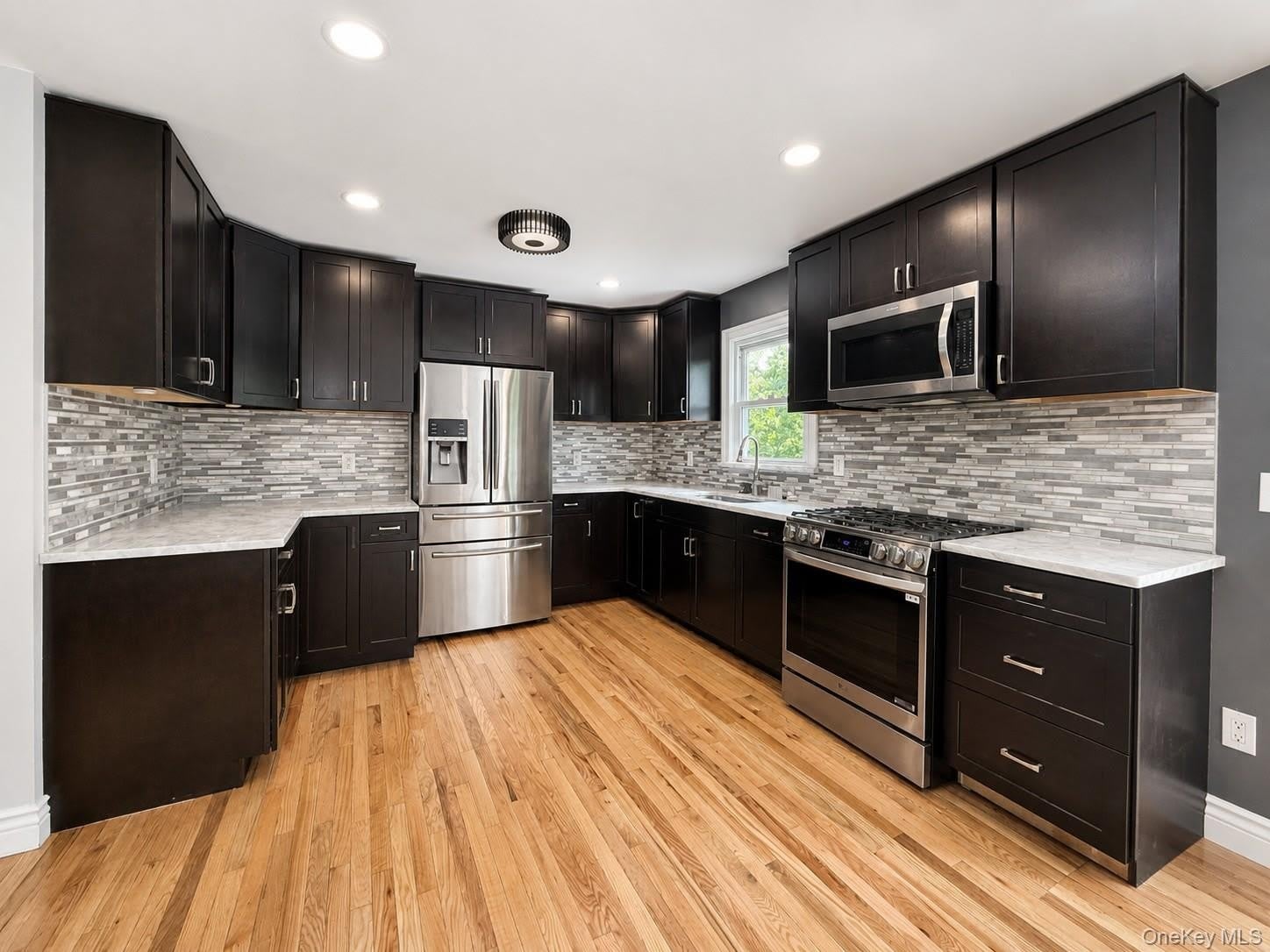 12 Dundee Circle – photo 2