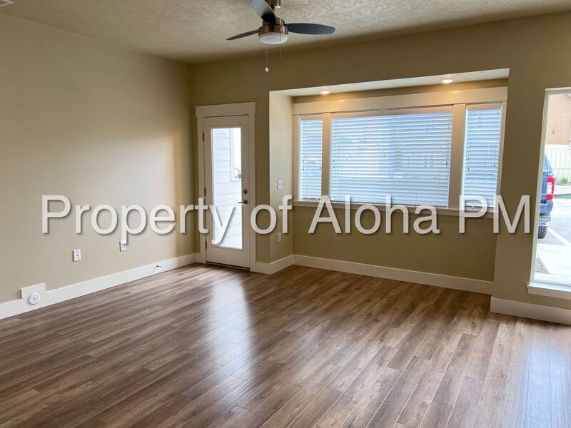 3534 E Grand Forest Dr – photo 3