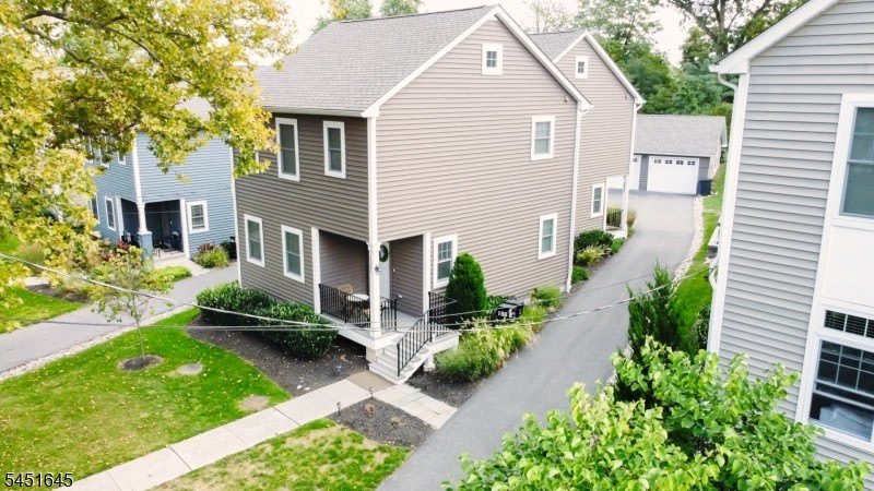 156 Broad St – photo 2