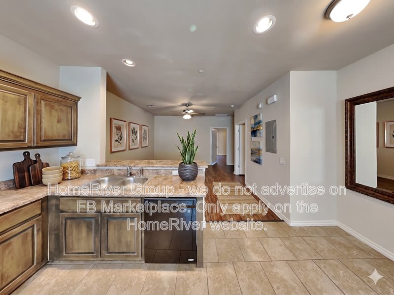 921 SW 92nd St – photo 3