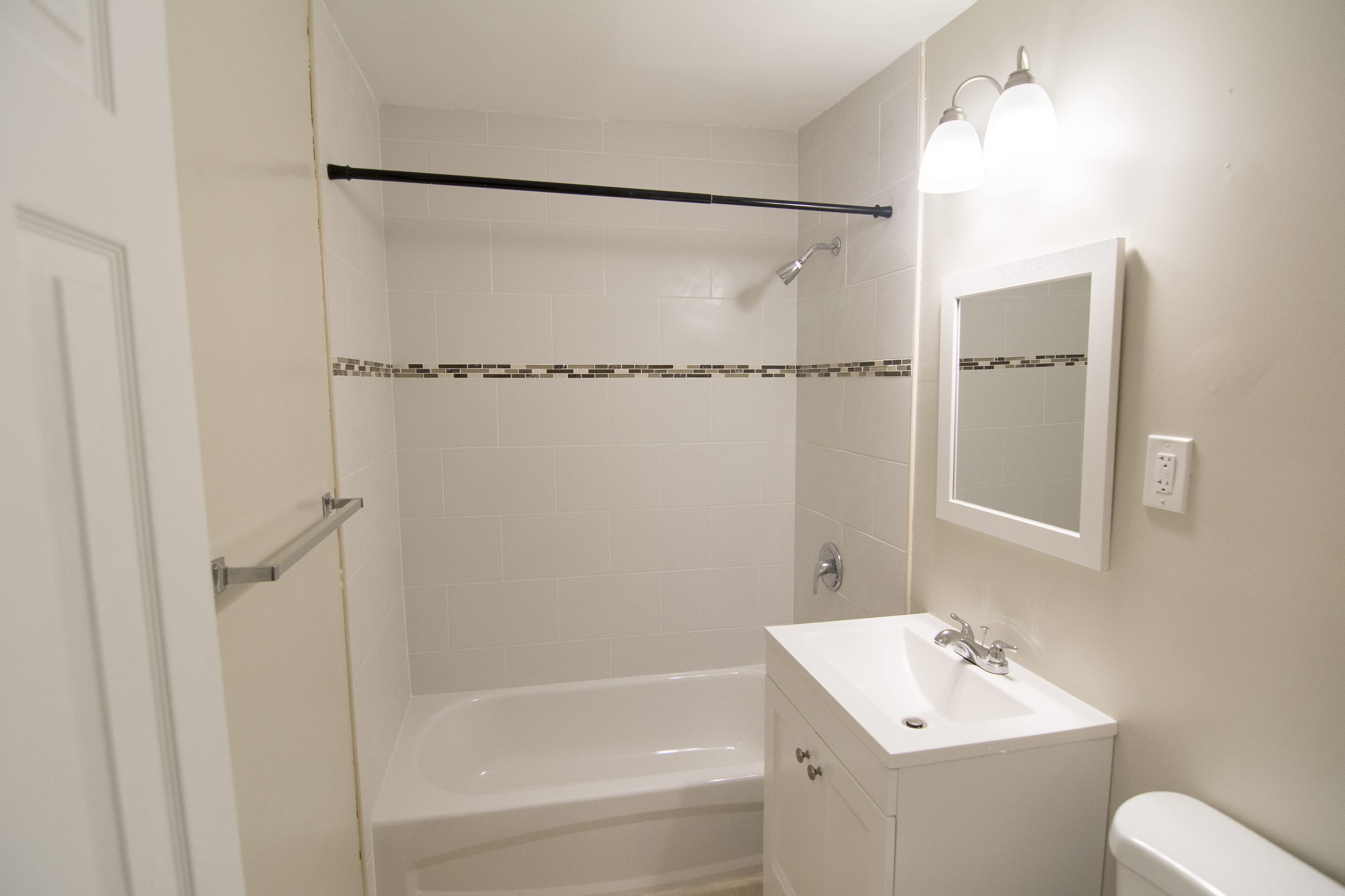 204 Cleveland St – photo 4
