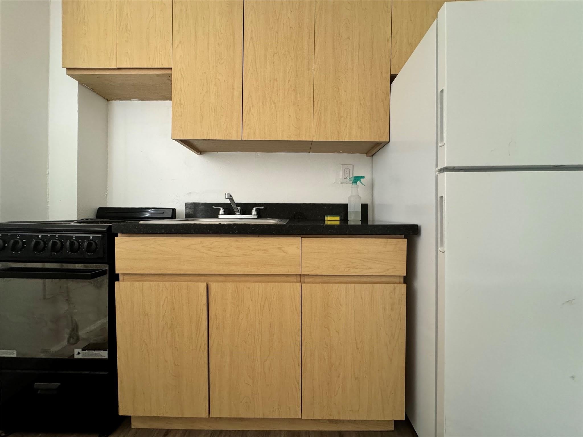 2037 Madison Street – photo 4