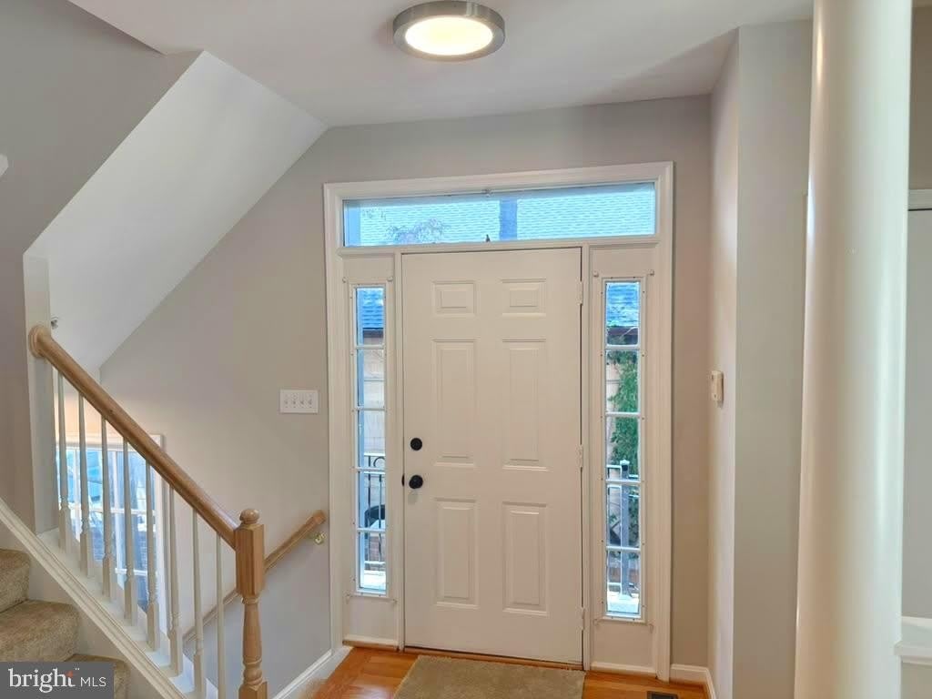 1166 N VERNON Street – photo 3