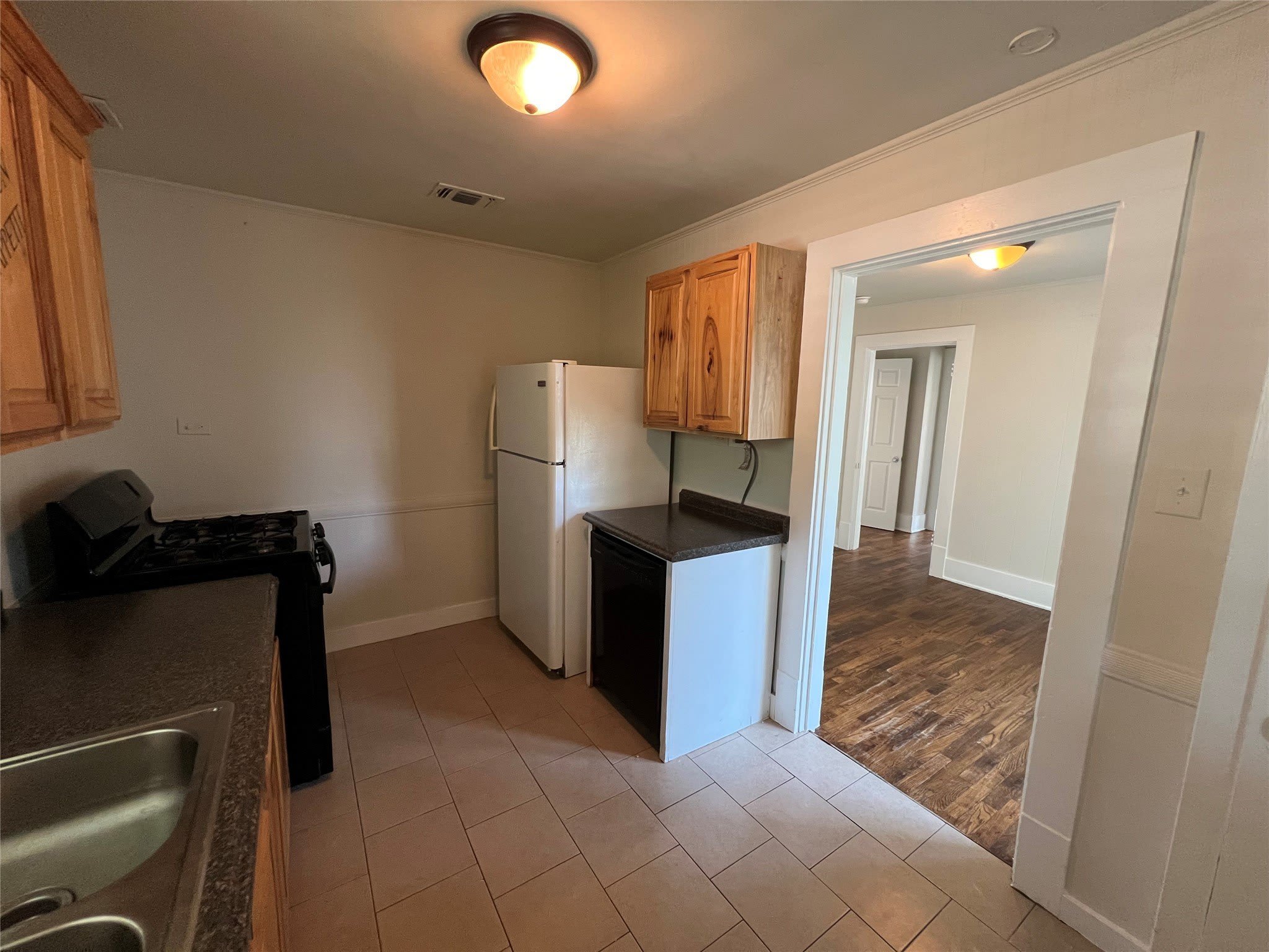 118 N Mckown Avenue – photo 5
