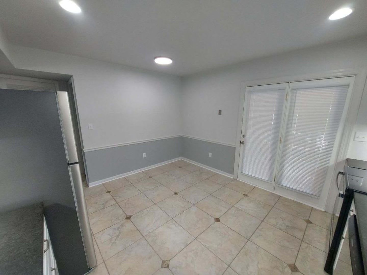 Beautiful Roanoke 2 Bed 2 Bath Duplex – photo 3