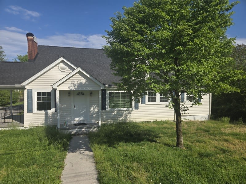 4094 University Drive – photo 1