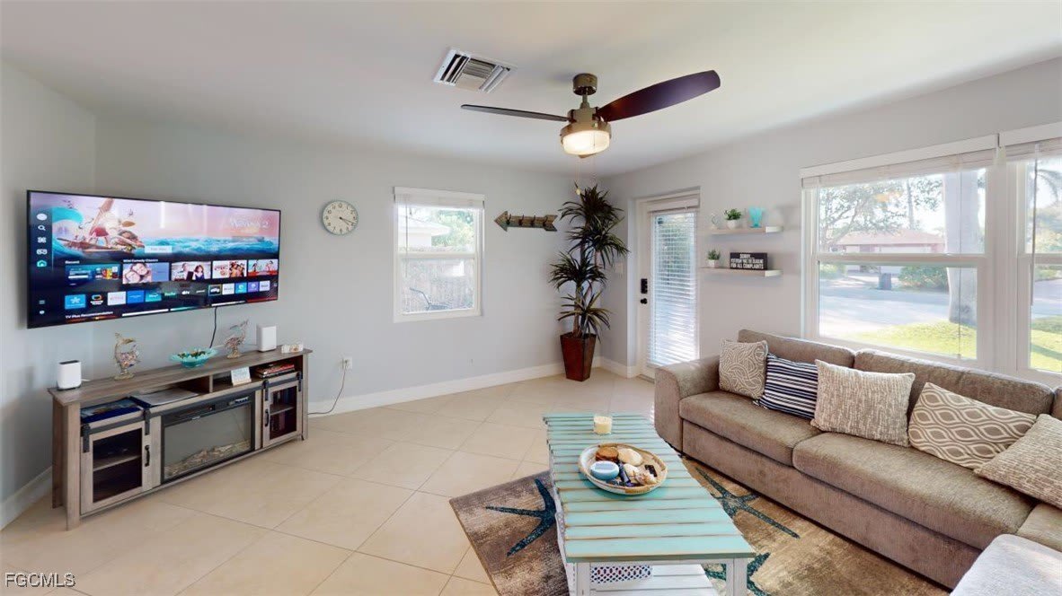 560 E Valley Drive – photo 3