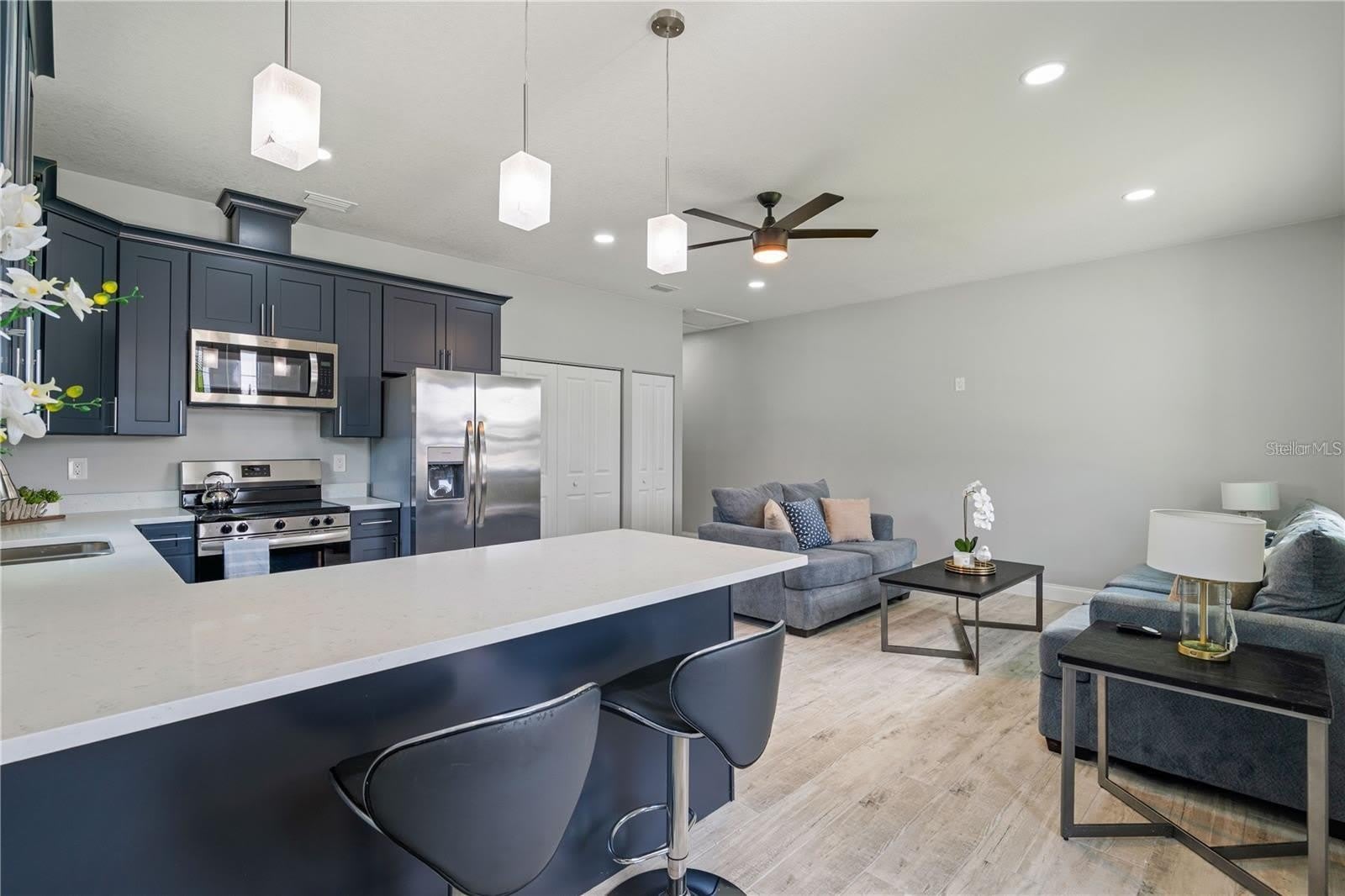 2617 W SAINT JOSEPH Street – photo 3