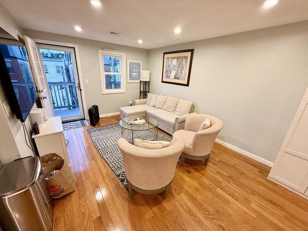 269 Sumner St – photo 5