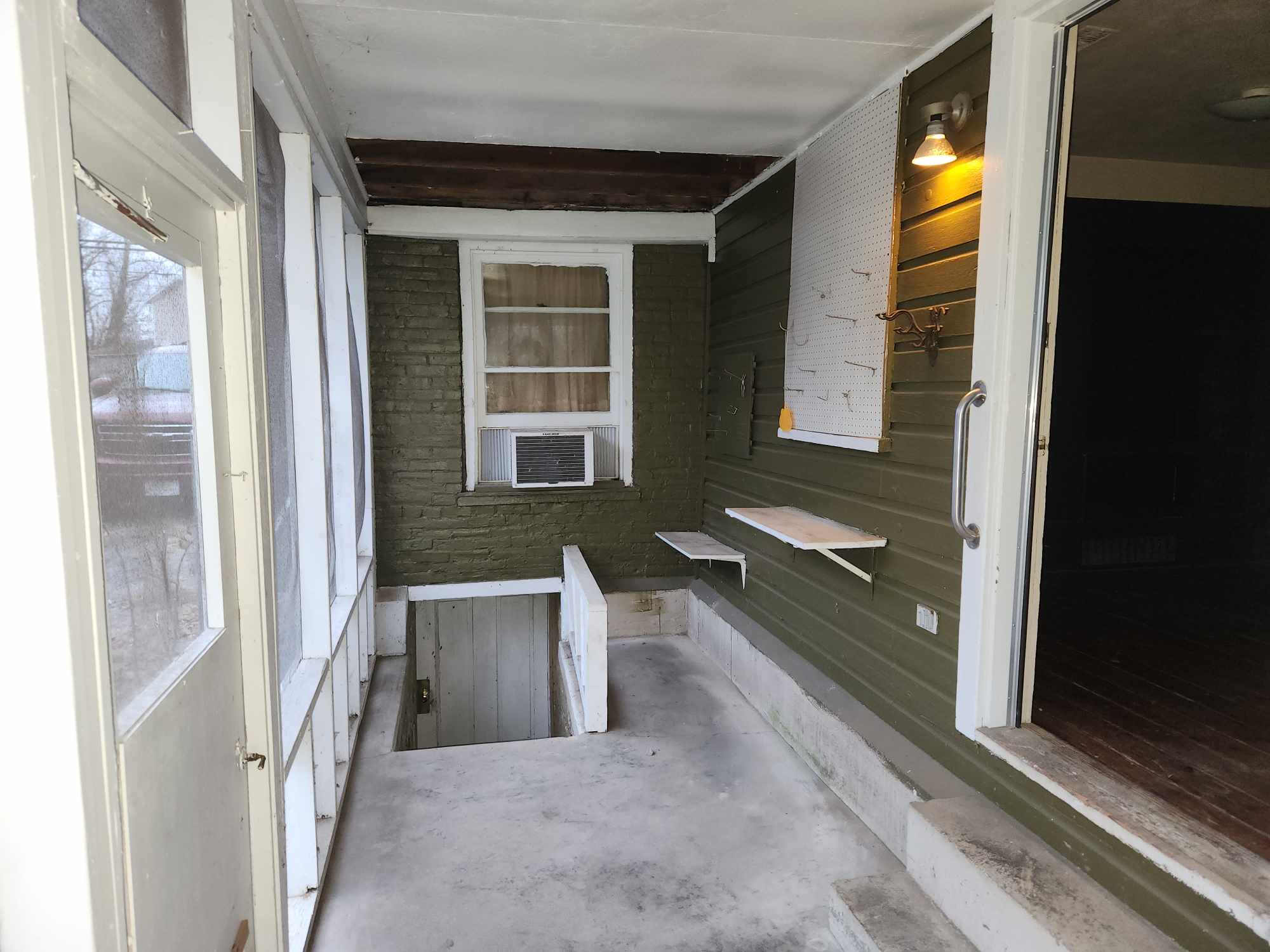 1405 Broadway – photo 4