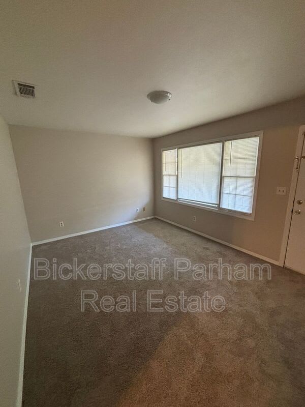 6120 King William Drive – photo 2