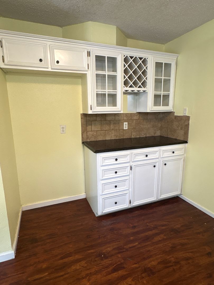16th Place Has All The Space – photo 5