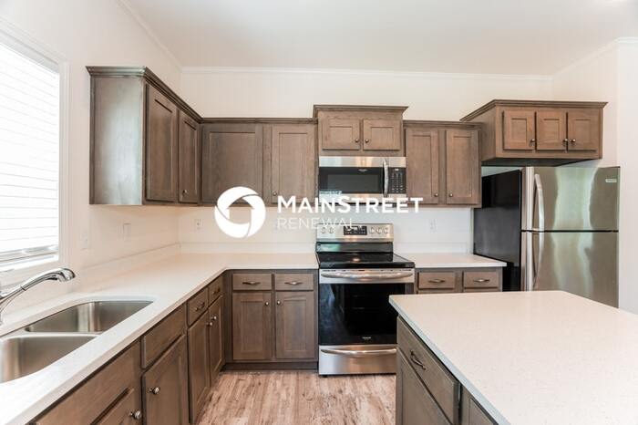 851 17th Avenue South – photo 4