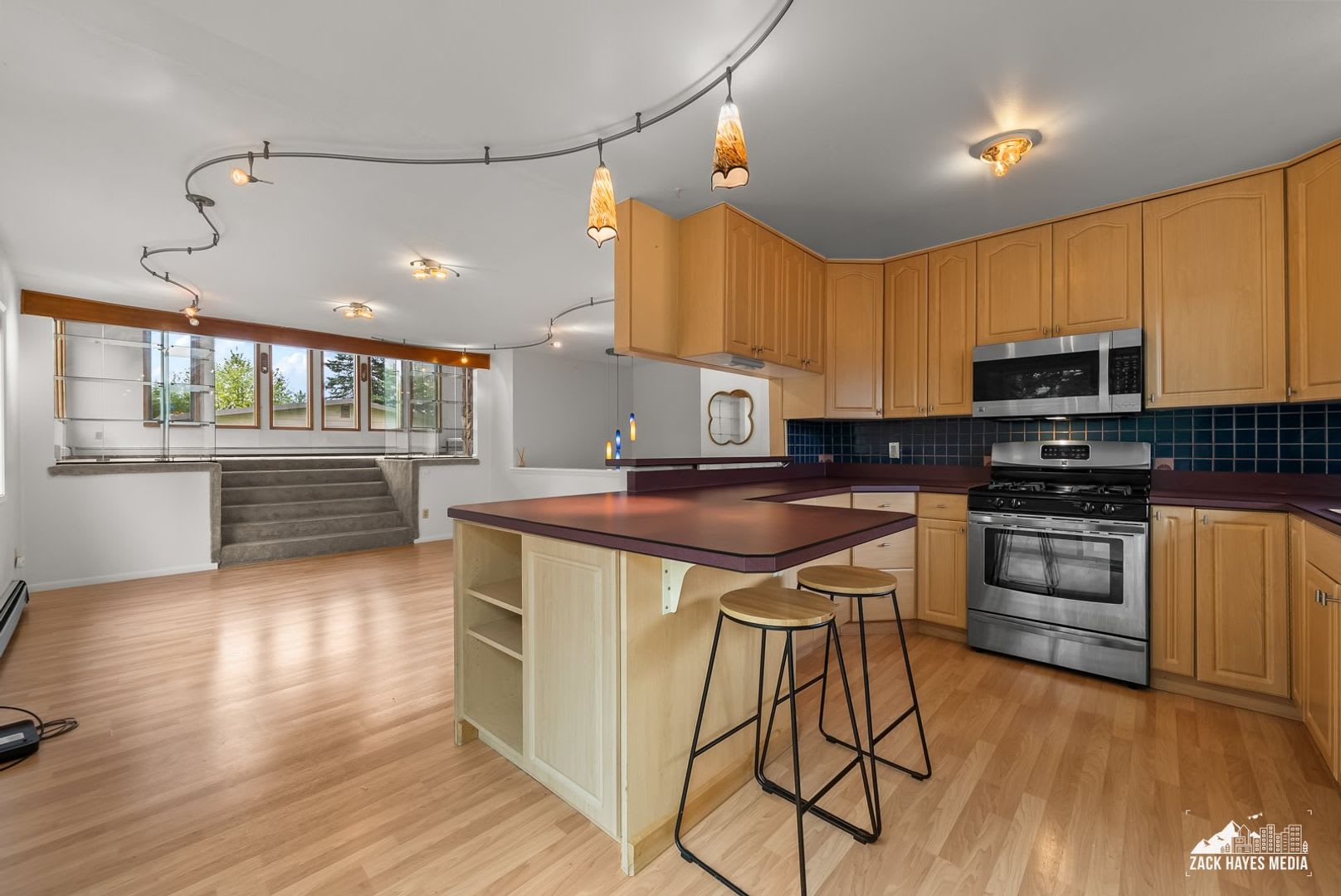 Newly Updated 4 Bedroom UMED Home! – photo 2