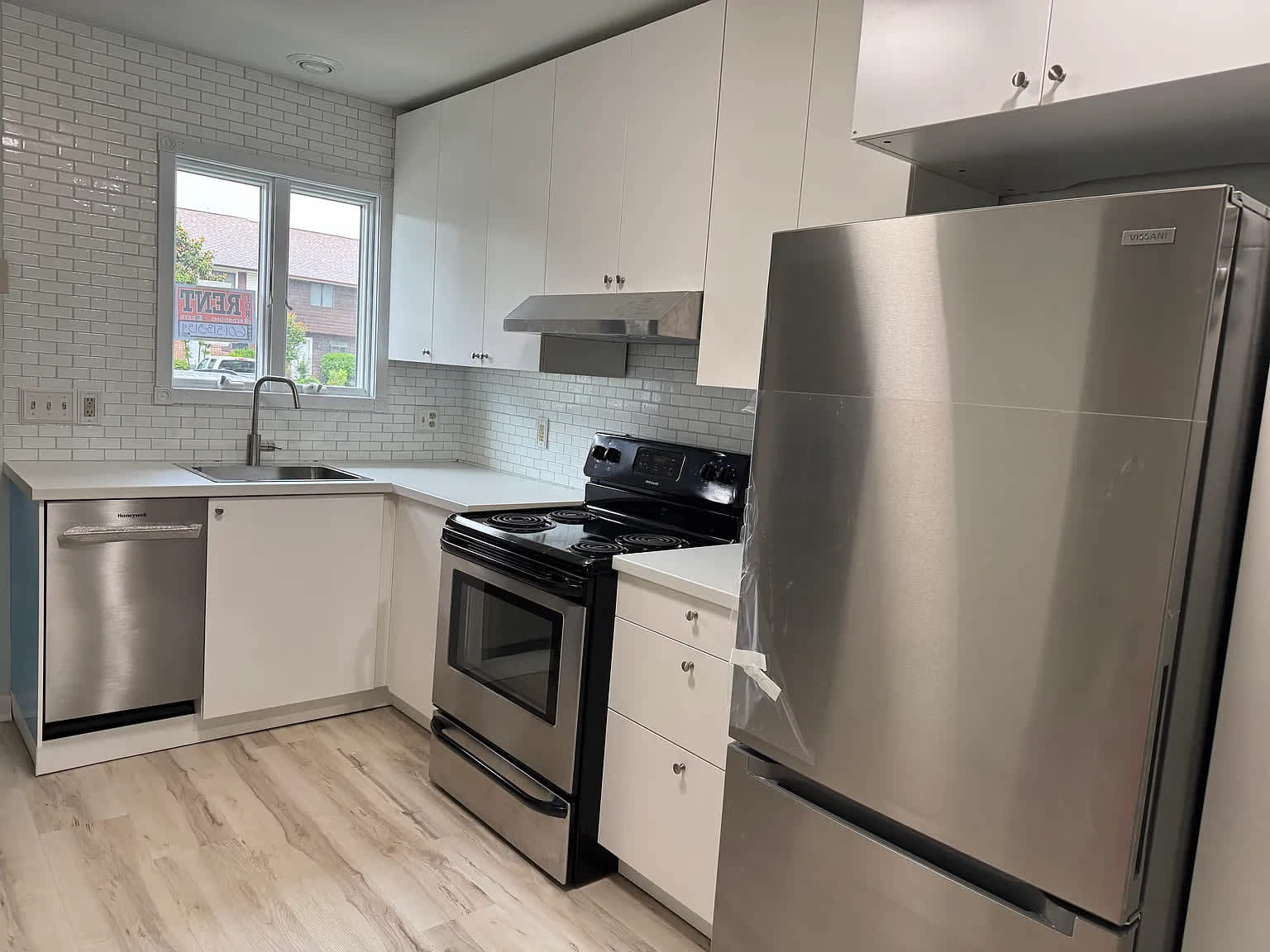 7231 Oak Ridge Pl # BGH675HN – photo 3
