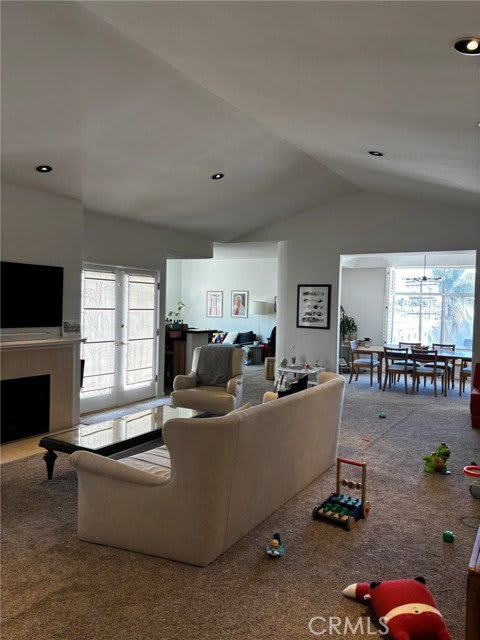 4313 Van Nuys Boulevard – photo 2