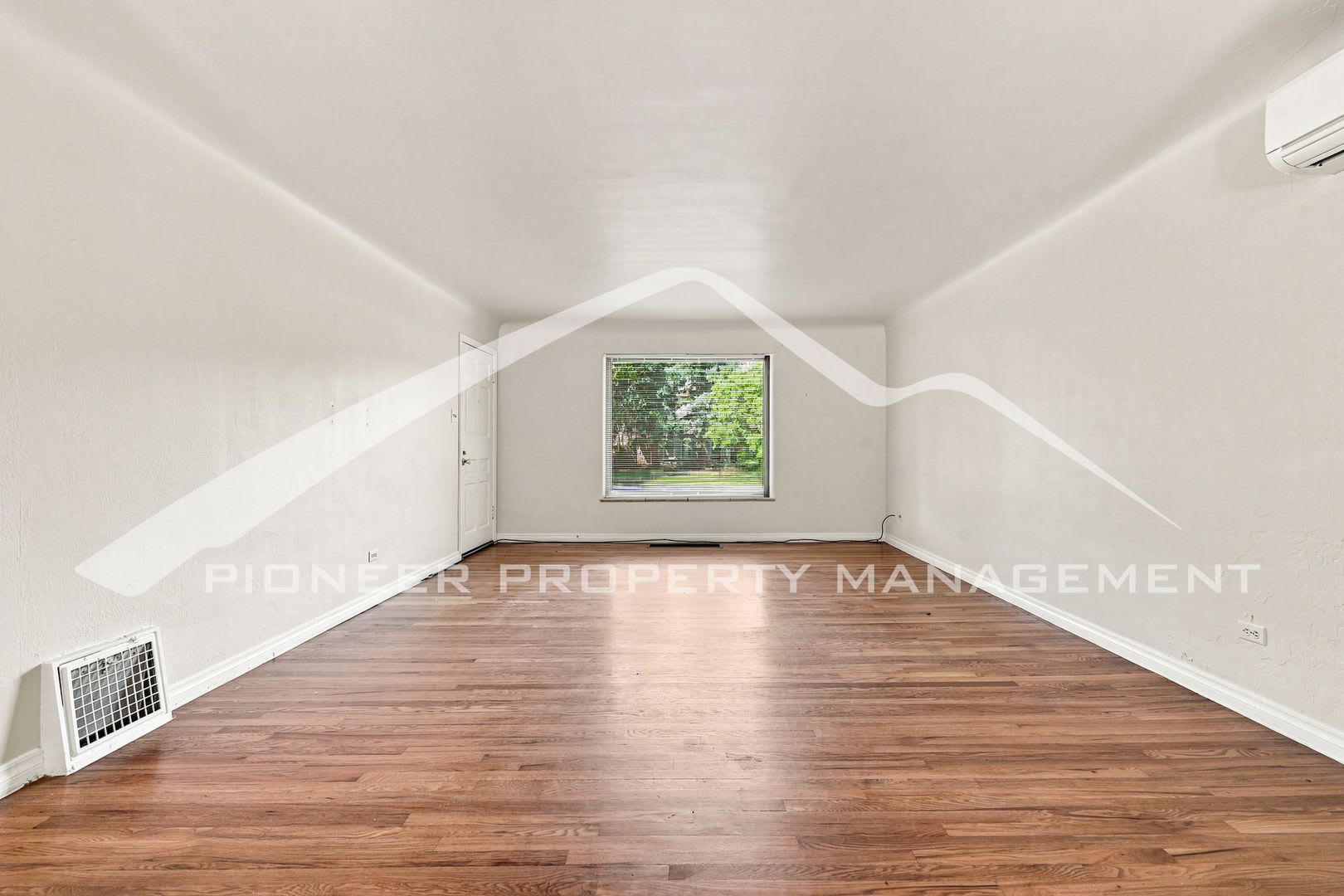 Spacious Home with Fenced Yard and Washer/Dryer – photo 3
