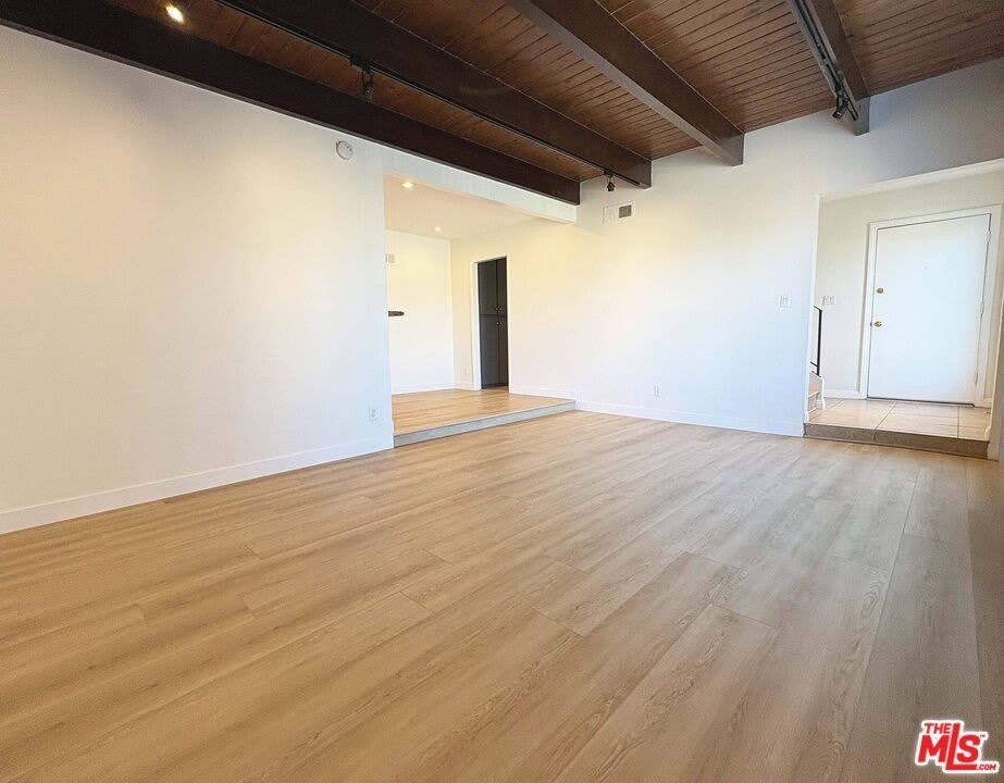 870 Figueroa Ter – photo 3