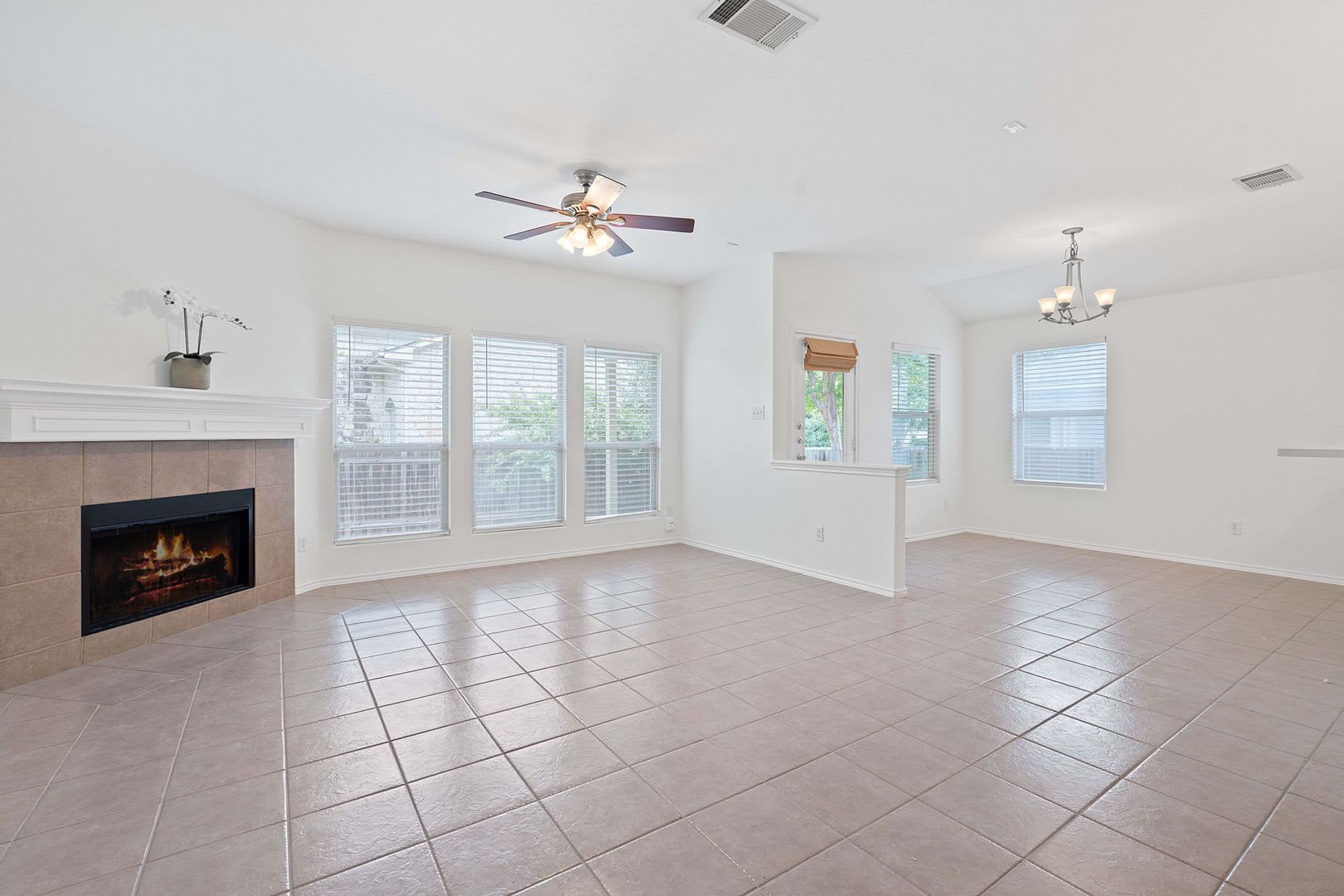 Immaculate 3 Bedroom, 2 Bath Home on Corner Lot in Cedar Park – photo 5