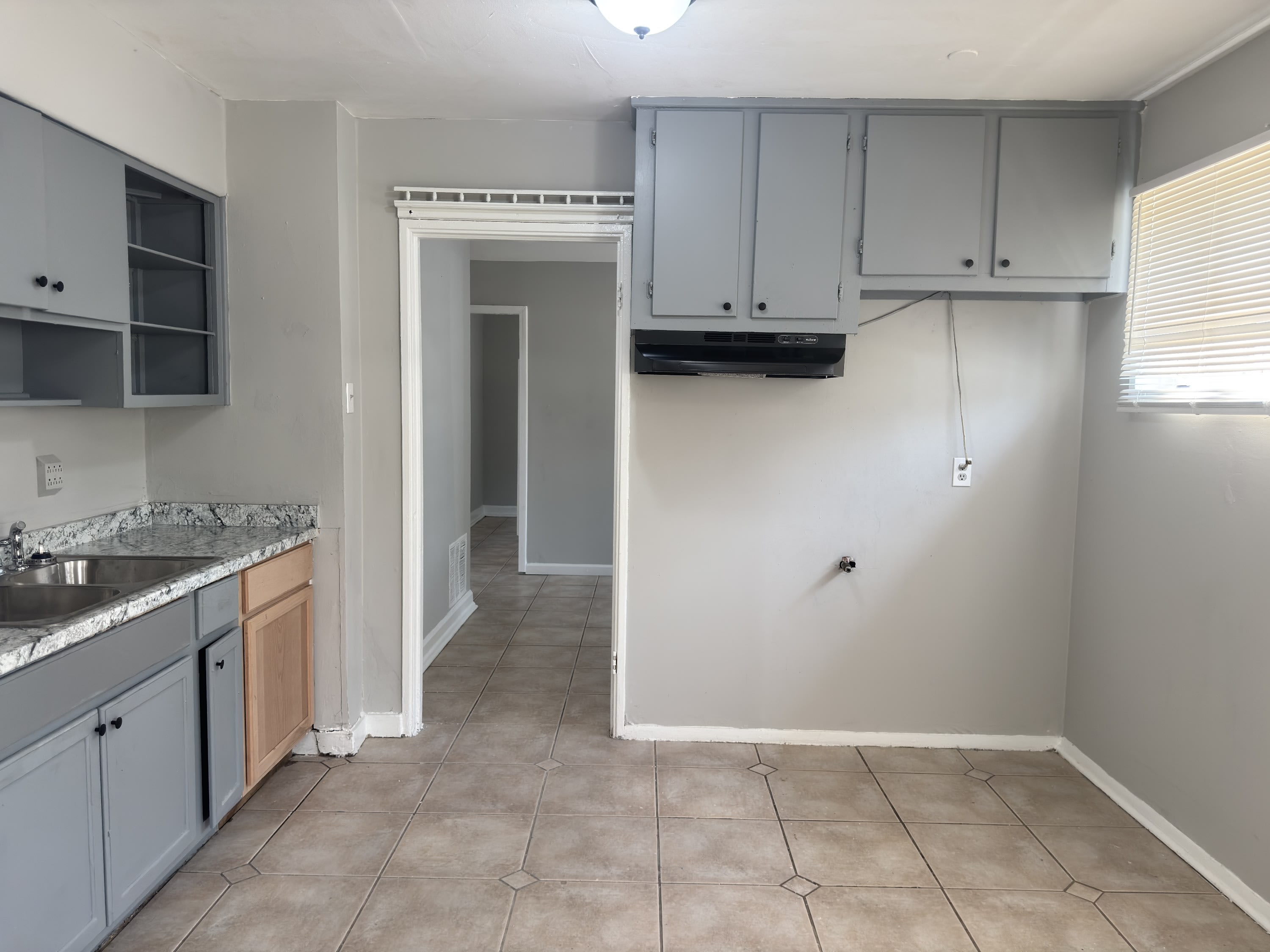 1770 Sugarloaf Street – photo 4