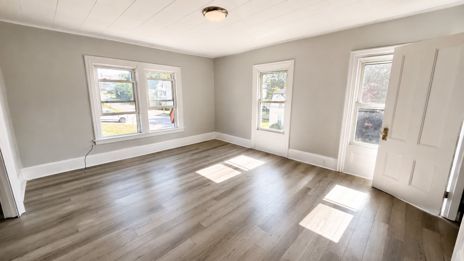 210 Center Street – photo 5