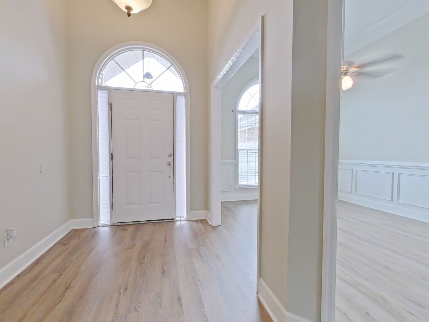 Updated and Clean 4 Bedroom Columbia County Rental – photo 3