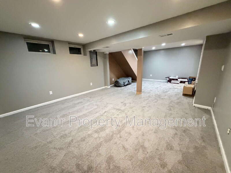 11884 Hamden Drive – photo 3