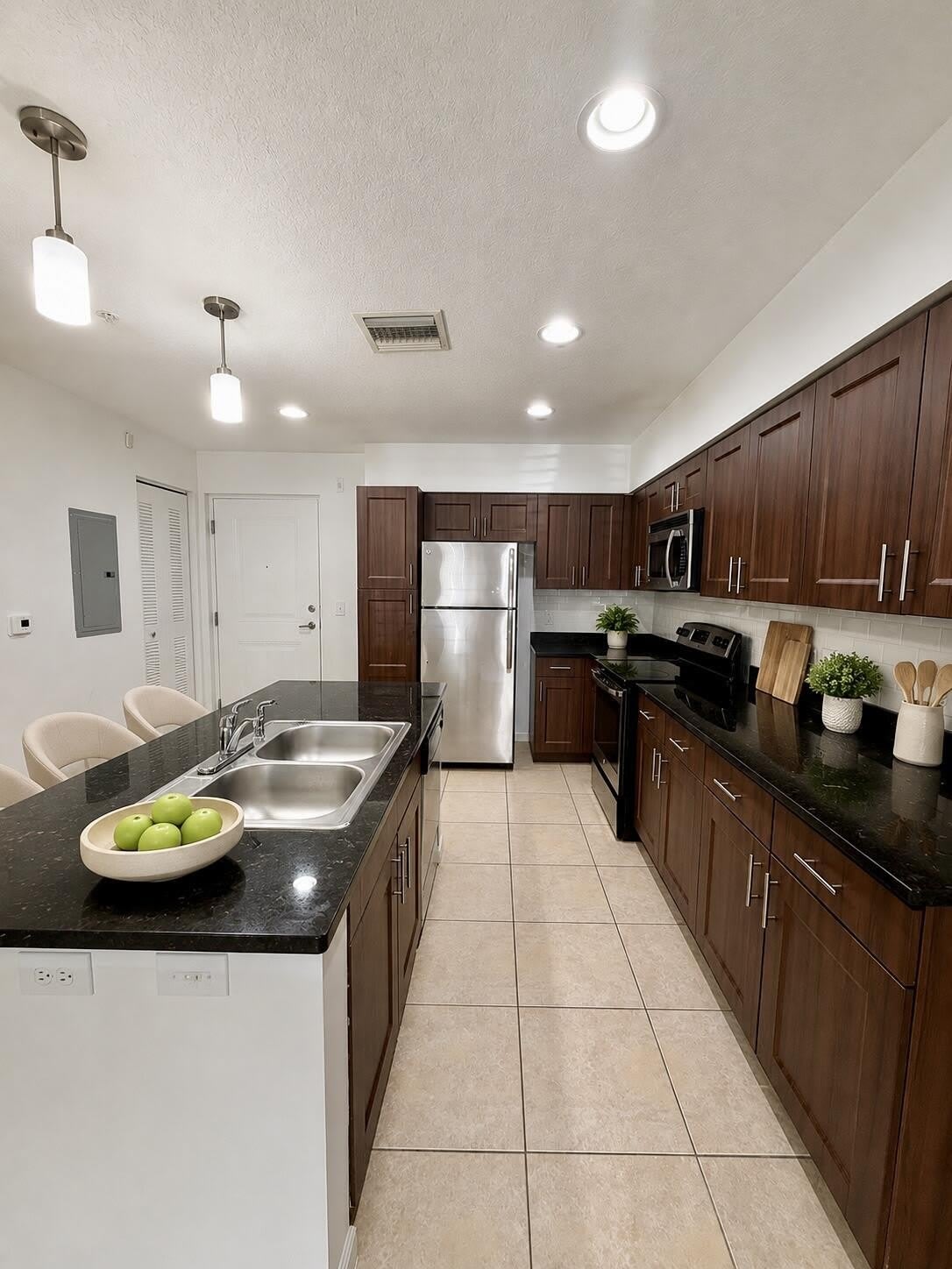 1590 Cameron Samuel Lane – photo 3