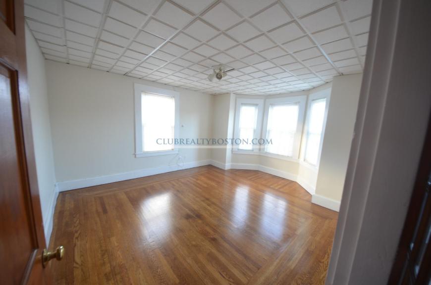 23 Cushing St. – photo 2