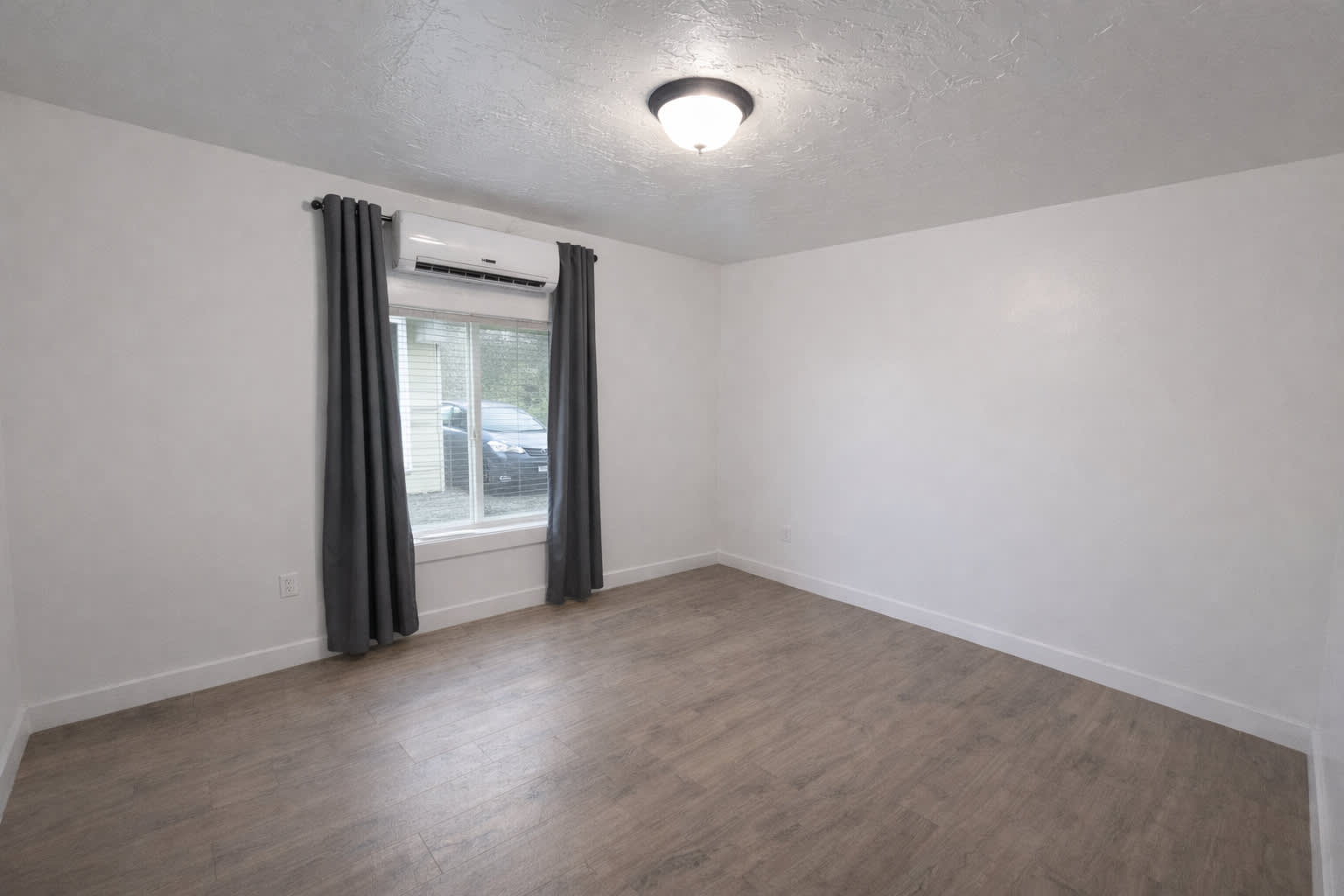 2706 N Depot St – photo 3