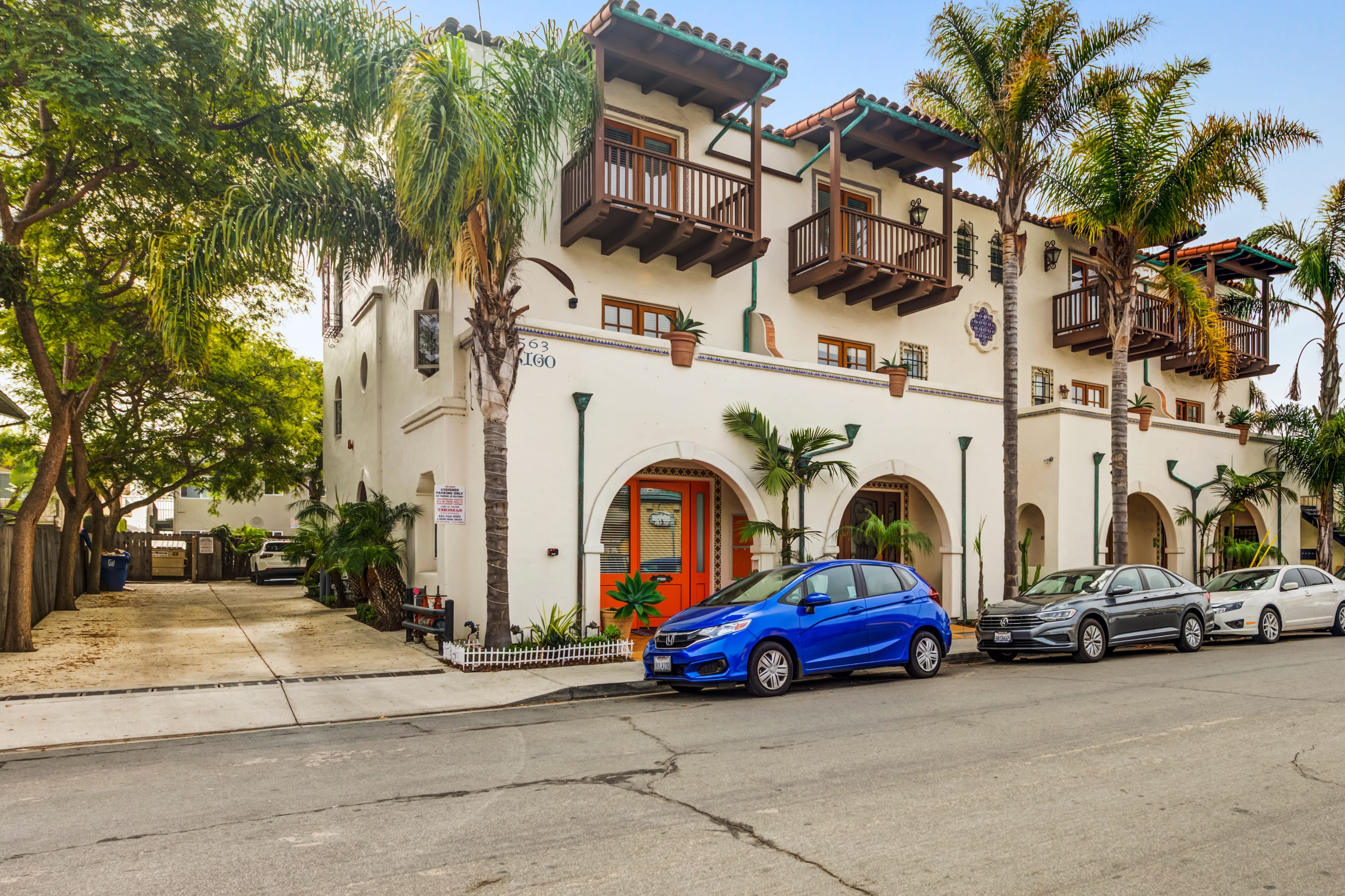 Solis Isla Vista – photo 1