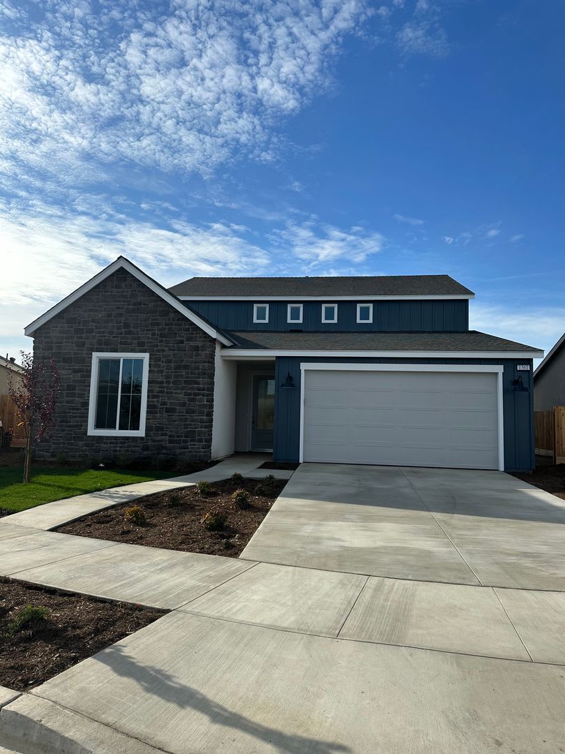Brand New Home In Desirable Neighborhood – photo 2