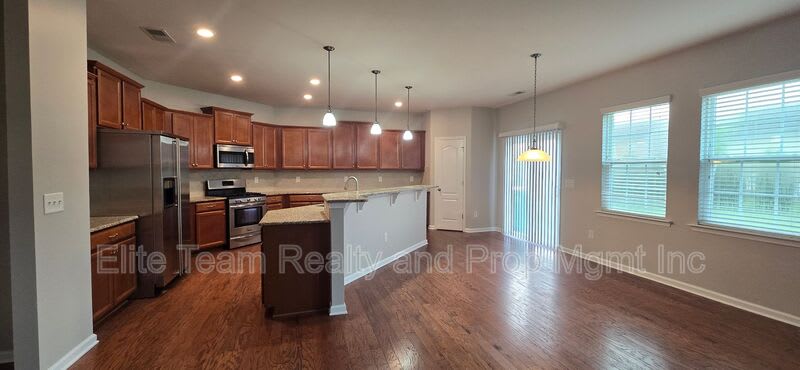 10427 Paisley Abbey Lane – photo 3