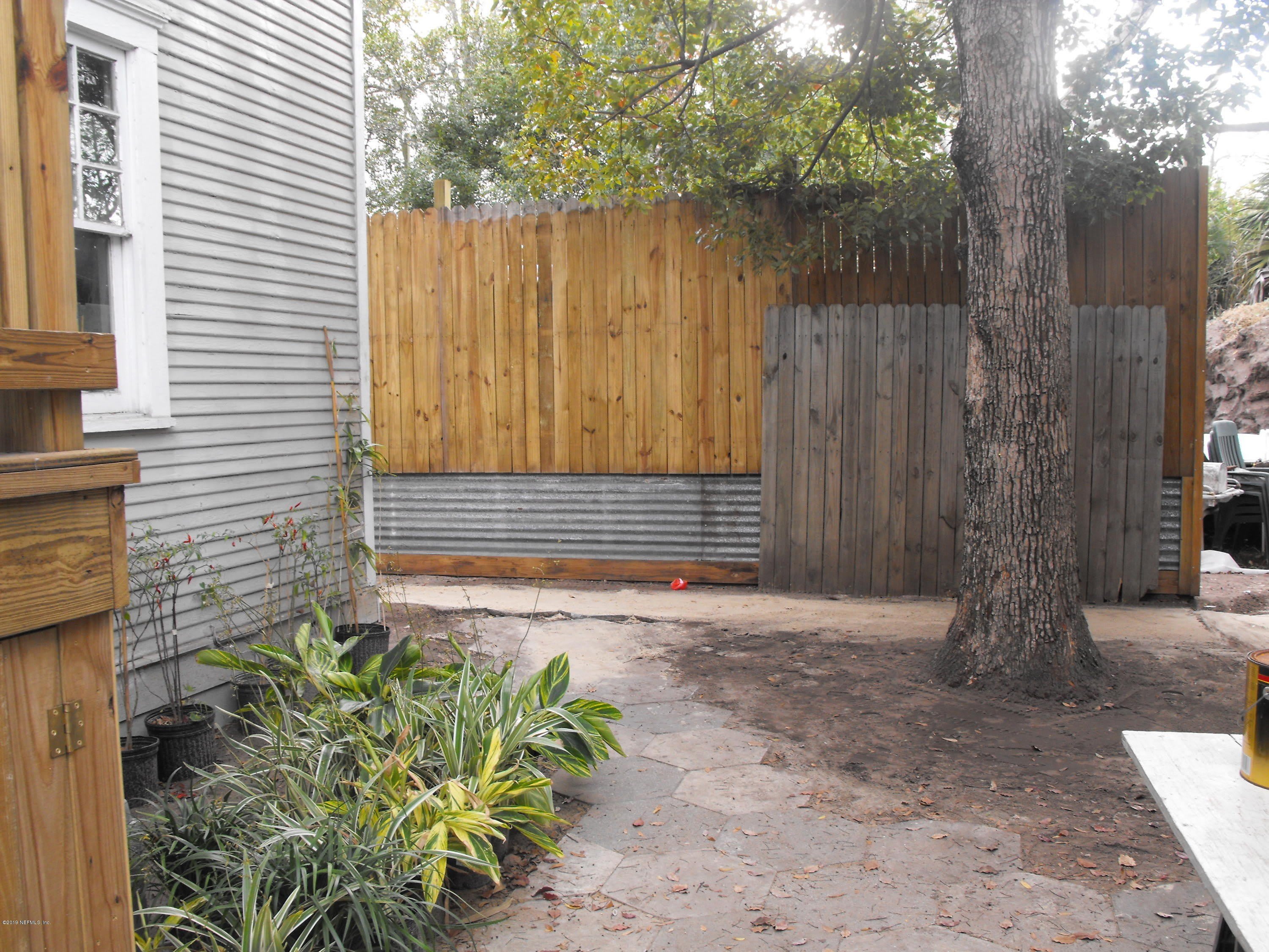 756 STOCKTON Street – photo 4