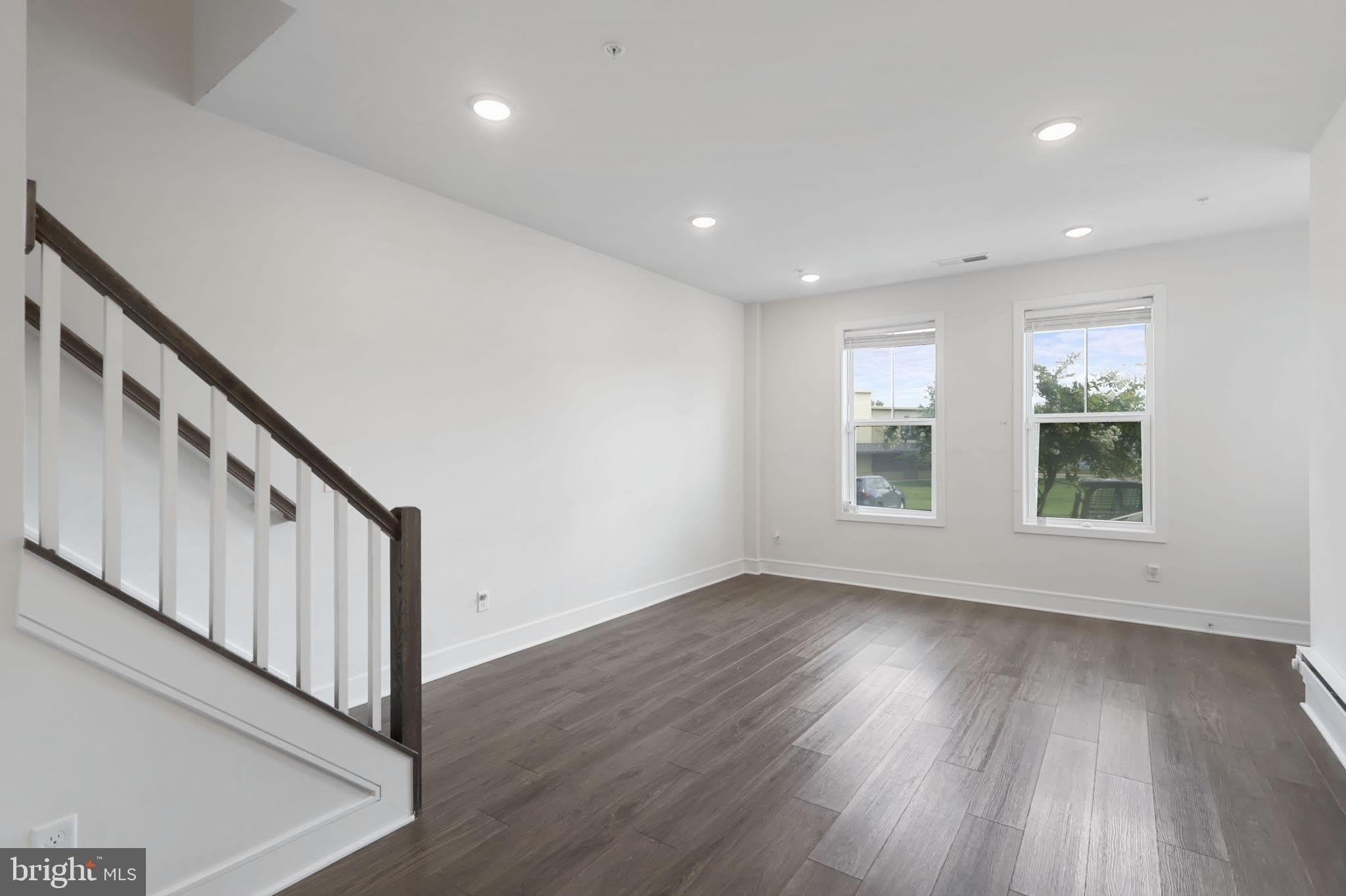 42623 NUBBINS Terrace – photo 5