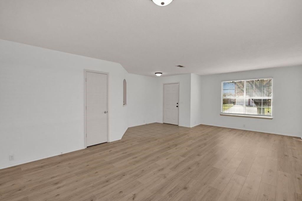 4507 Falcon Drive – photo 5