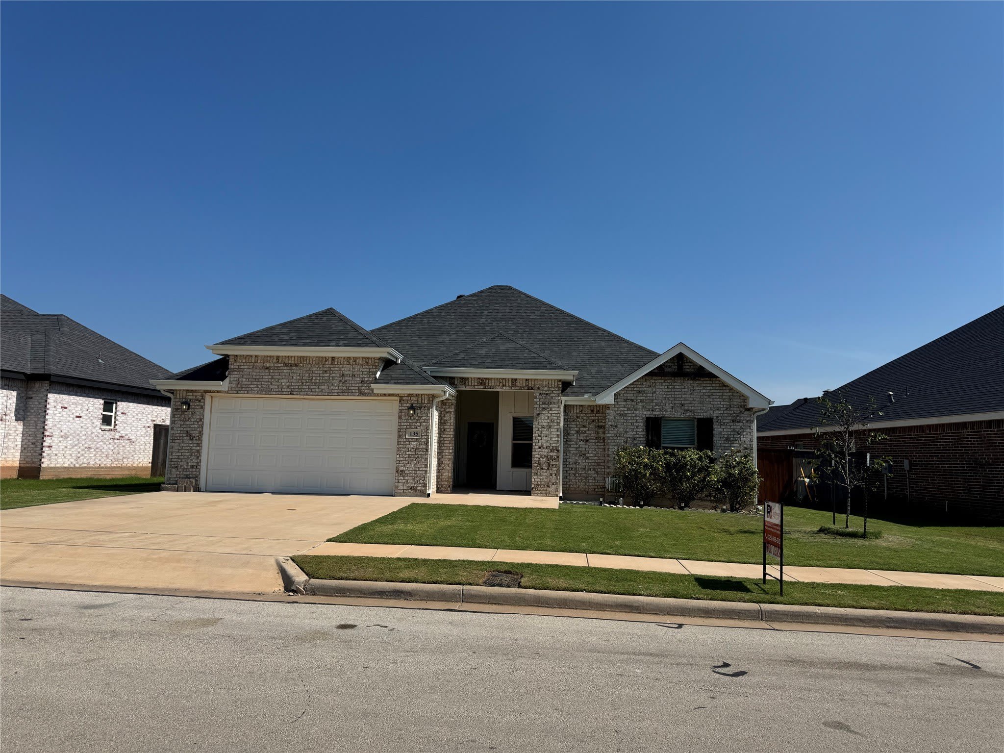 135 Carriage Hills – photo 1