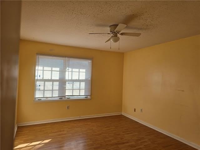800 OAKWOOD Drive – photo 5
