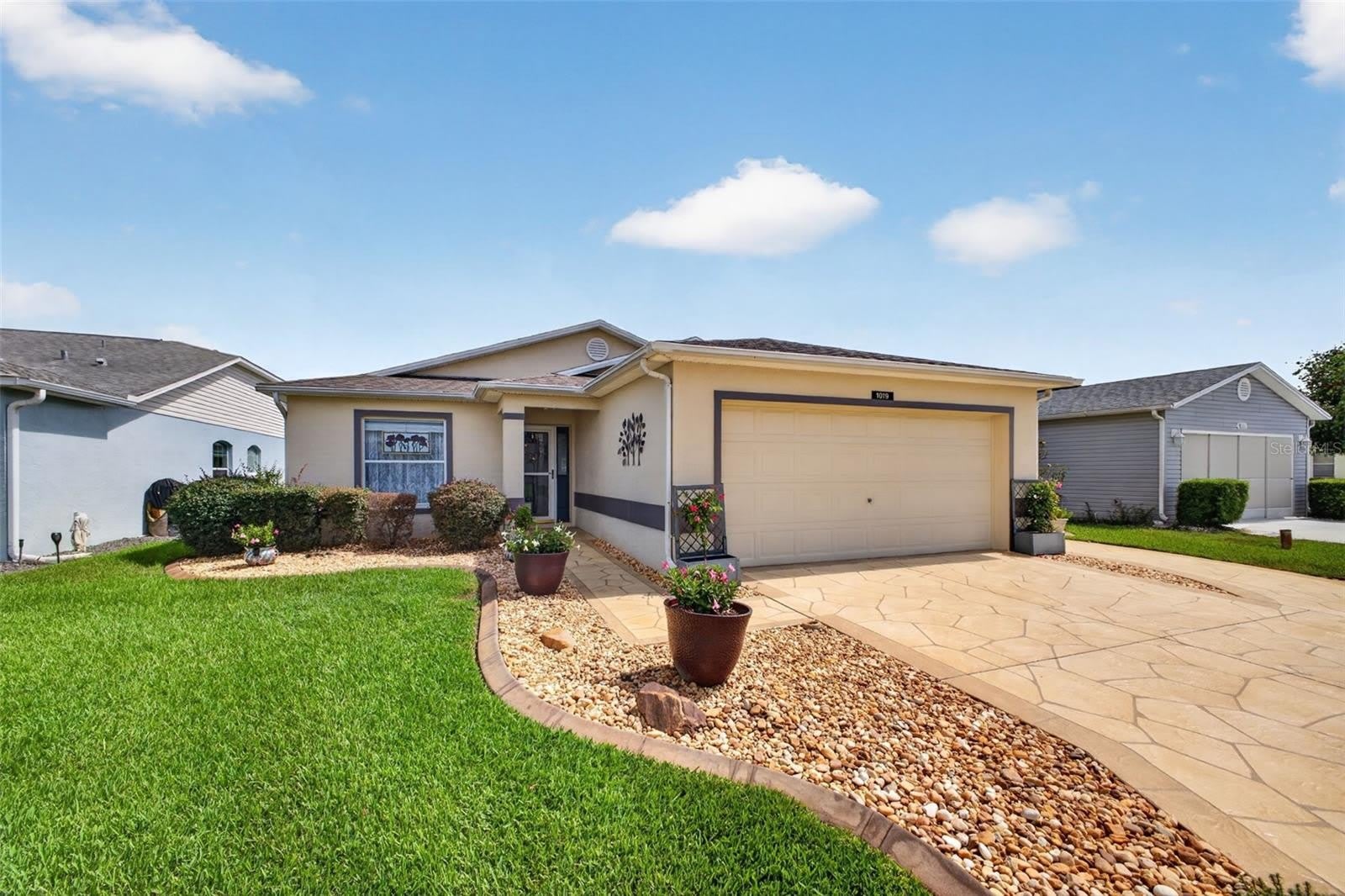 1019 EAGLES Landing – photo 1