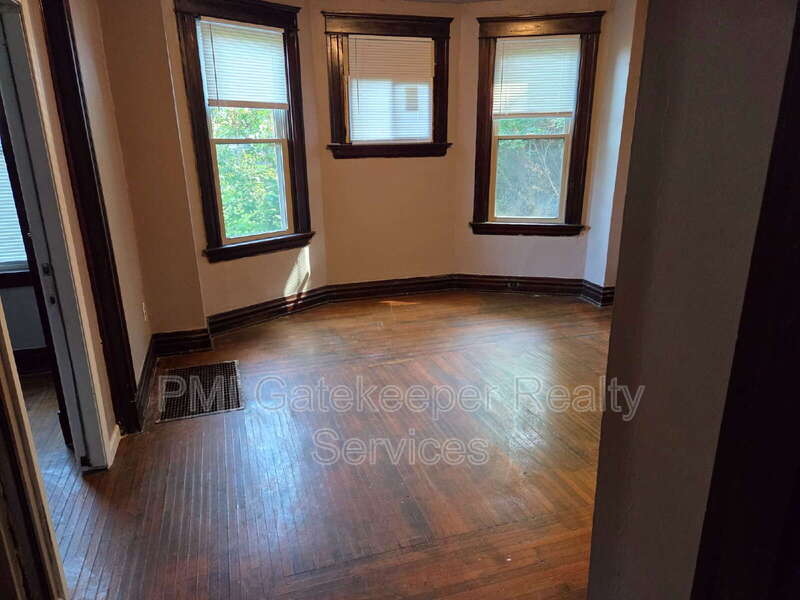 954 Hawthorne – photo 3