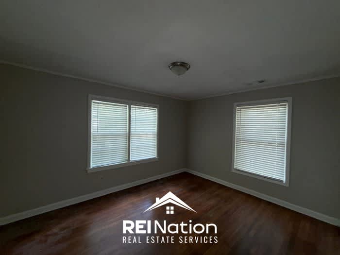 3917 Spottswood Avenue – photo 2