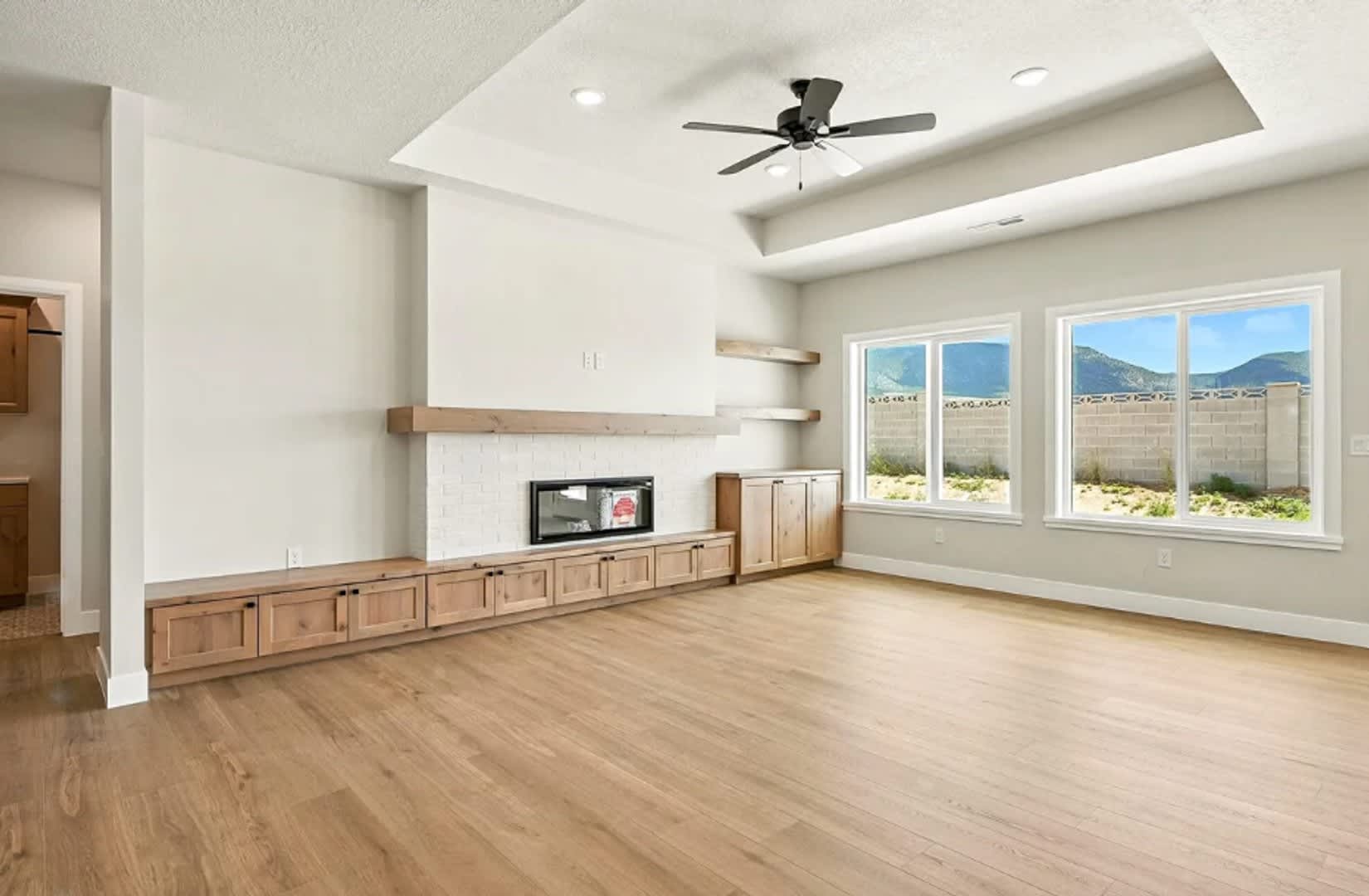 Modern Living with Extra Space in Enoch – photo 2