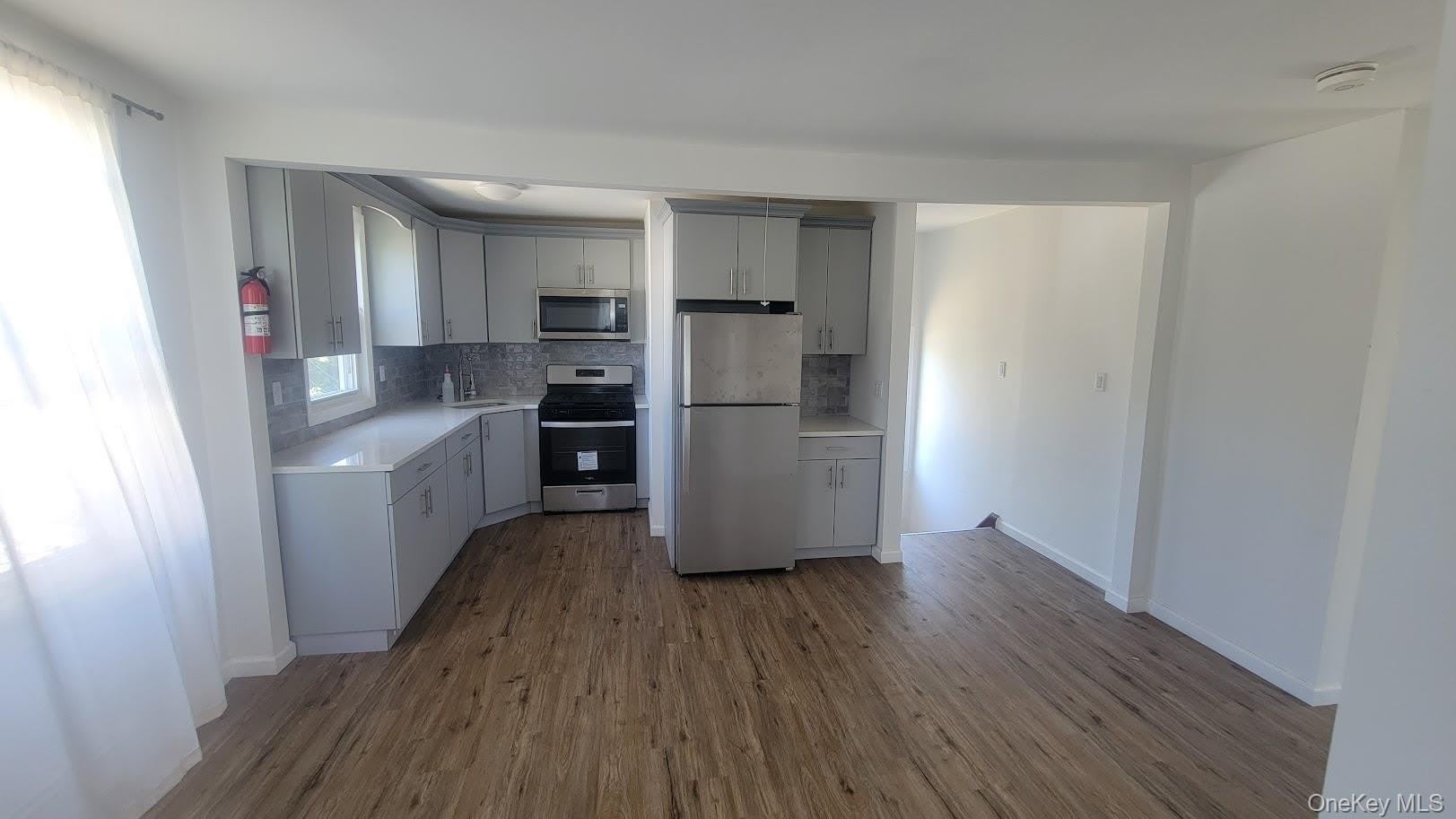 83 Kraemer Street – photo 3
