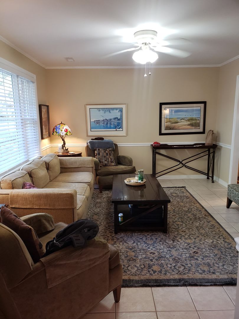 Three Bedroom Ranch in Mount Pleasant – photo 4