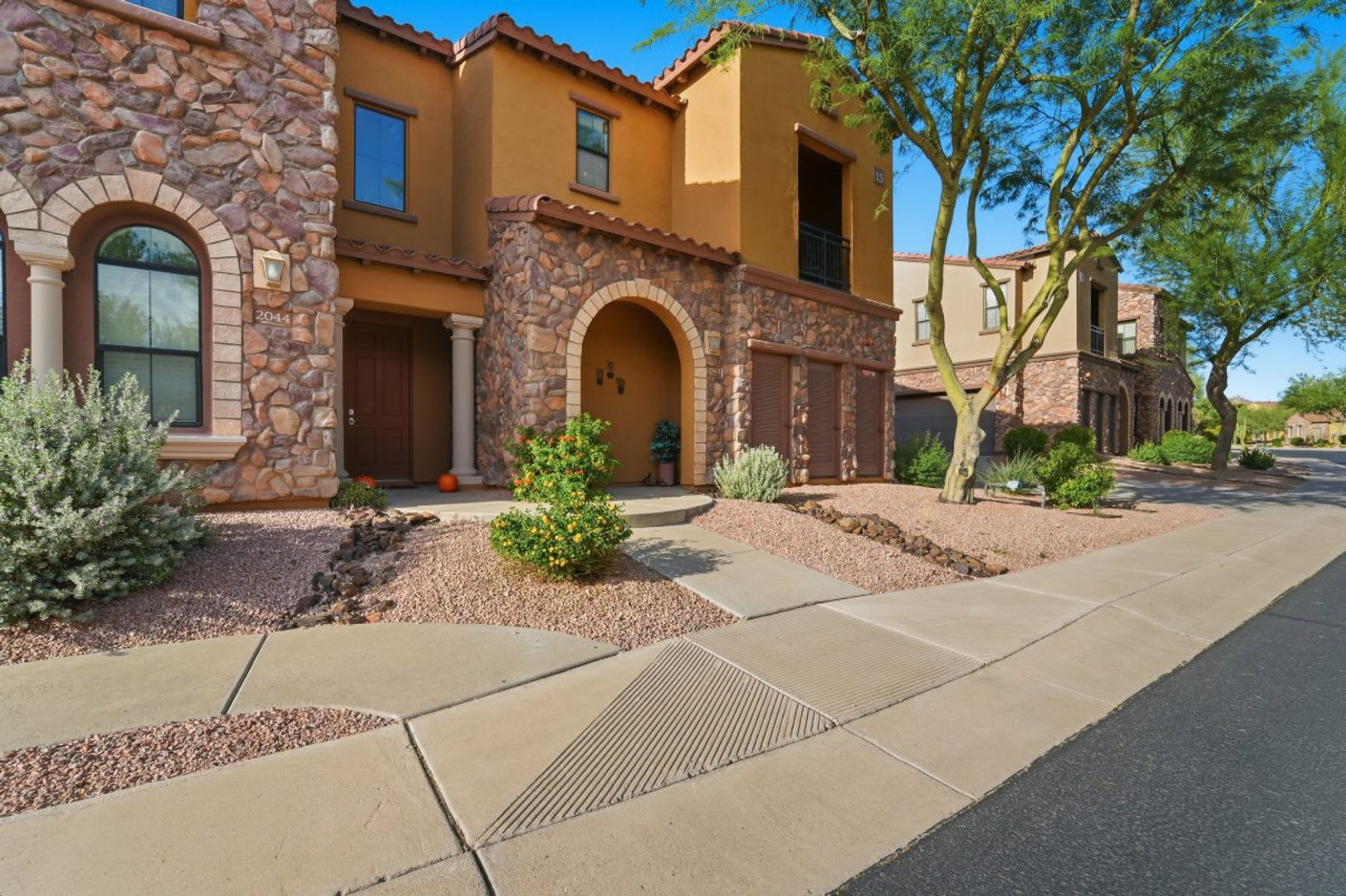 Experience Luxury Living in Scottsdale's Premier Grayhawk Community! – photo 5