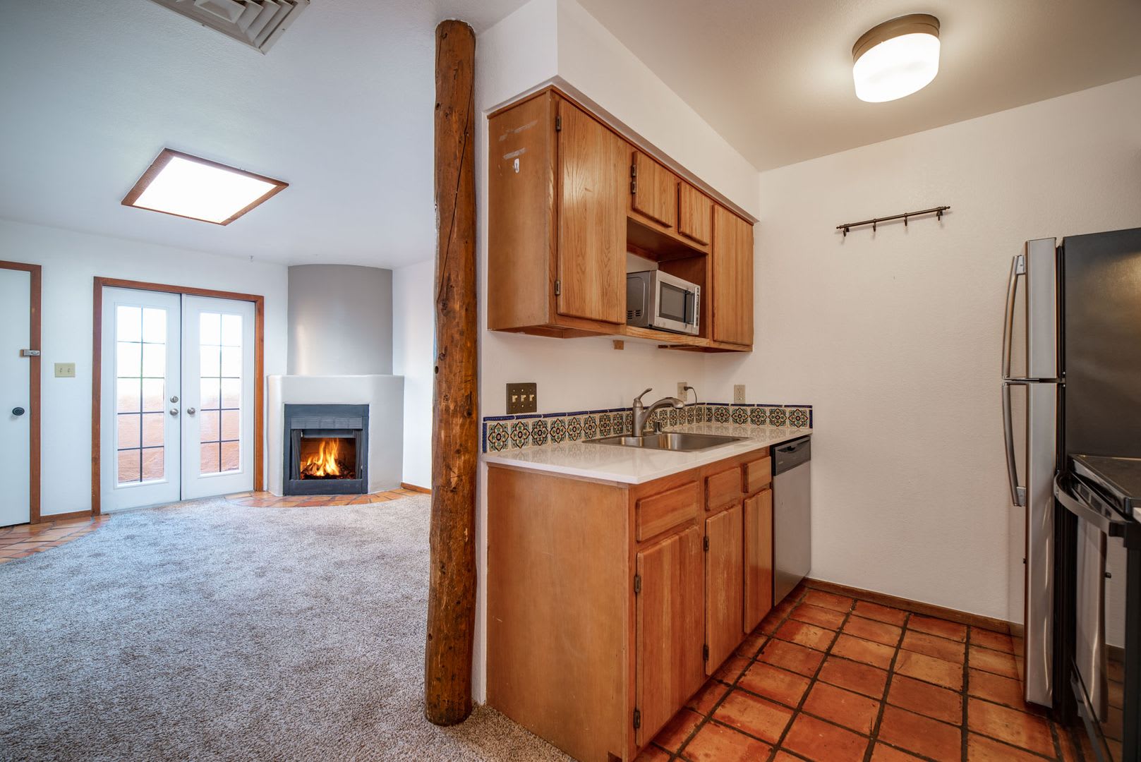 Sweet, Small Private Unit Available Now! – photo 5